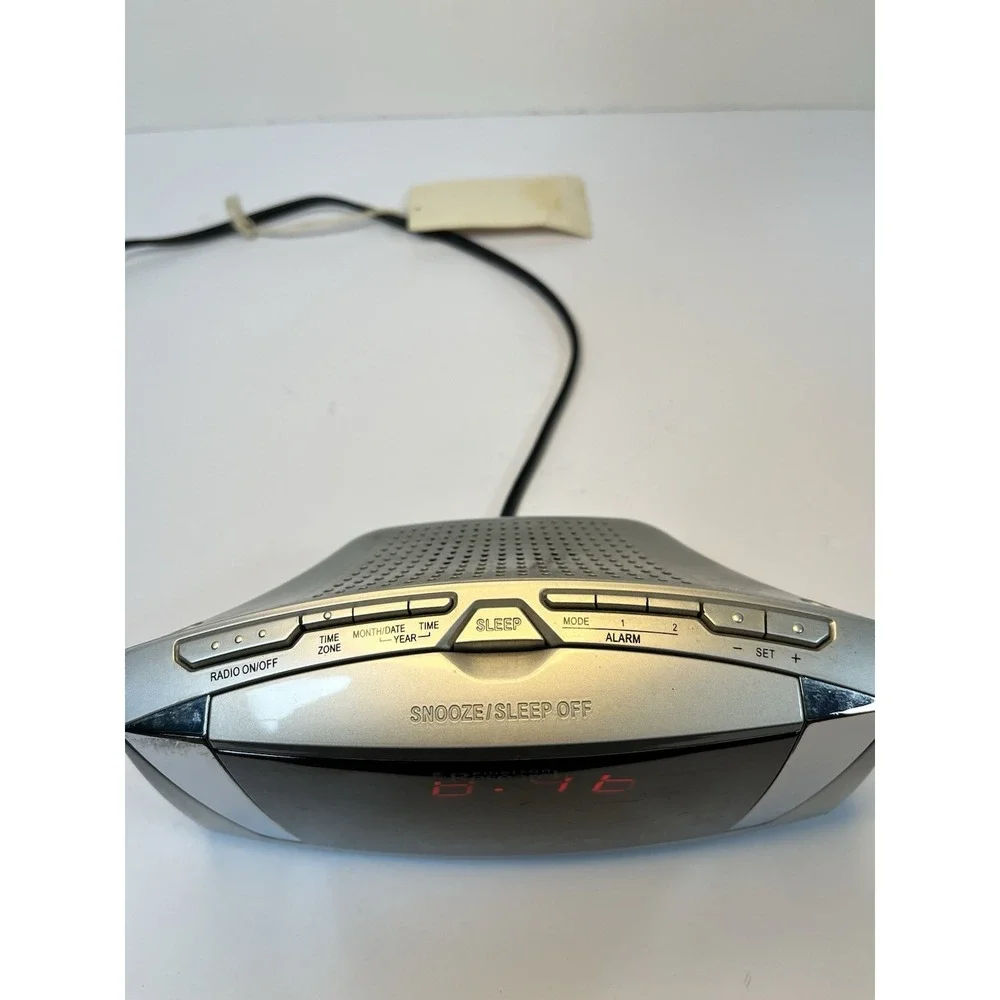 Emerson‎ Research SmartSet Dual Alarm Clock AM/FM Radio CKS5055S
